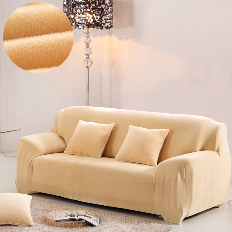 Housse de canapé velours unie MIDWAY beige sur un canapé 3 places